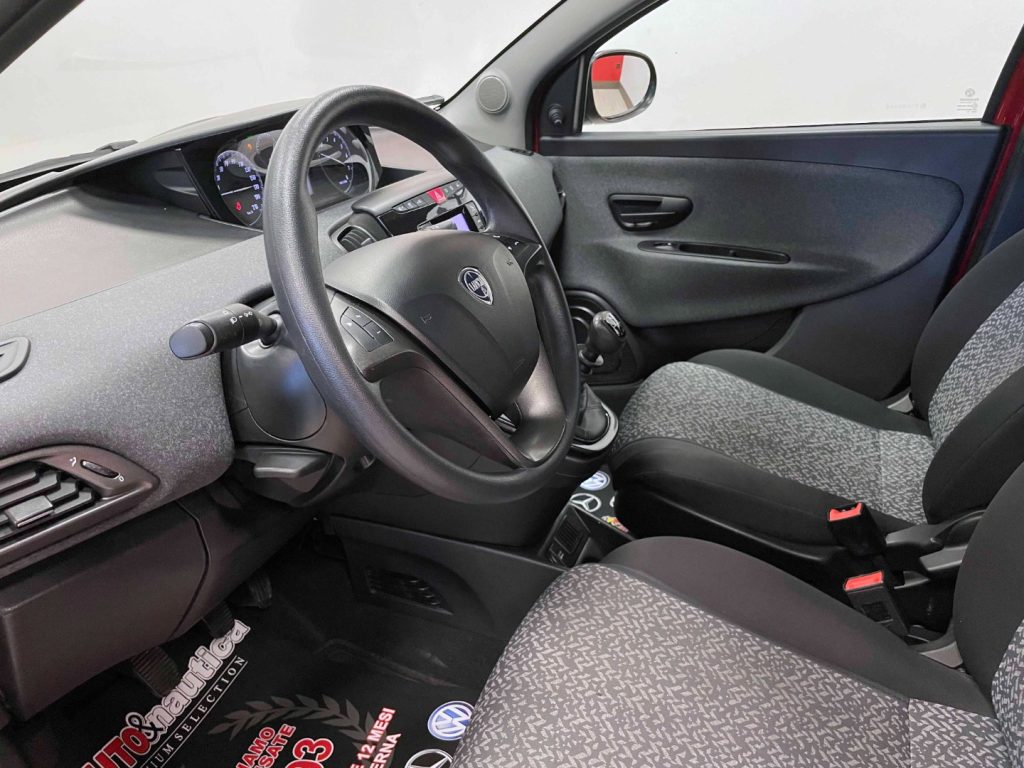 LANCIA Ypsilon 1.0 FIREFLY HYBRID - 40