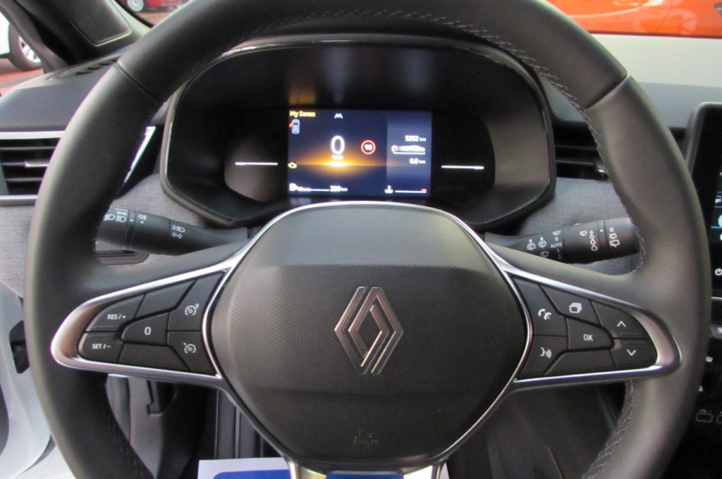 RENAULT Clio TCe 90 CV 5 porte Techno - 11