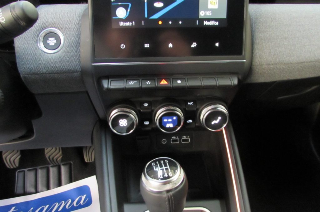 RENAULT Clio TCe 90 CV 5 porte Techno - 9