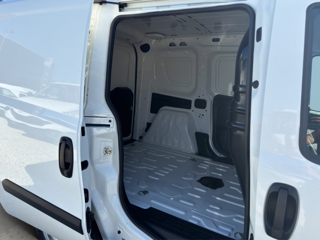 FIAT Doblo 1.6MJT 150CV 3 POSTI - 8