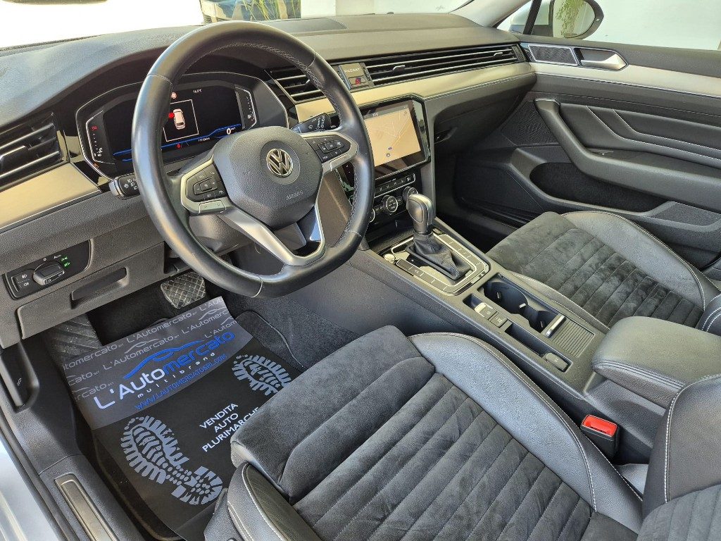 VOLKSWAGEN Passat Variant 2.0 TDI SCR EVO DSG Executive - 7