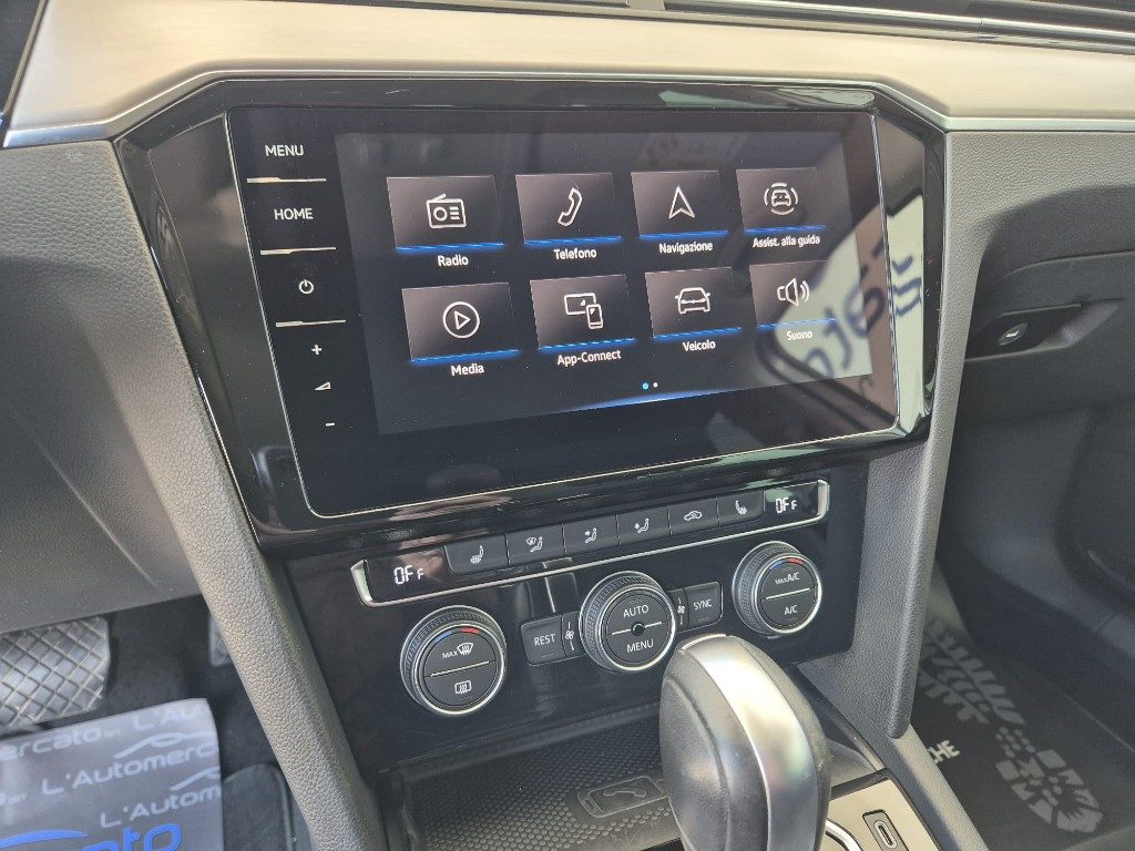 VOLKSWAGEN Passat Variant 2.0 TDI SCR EVO DSG Executive - 13