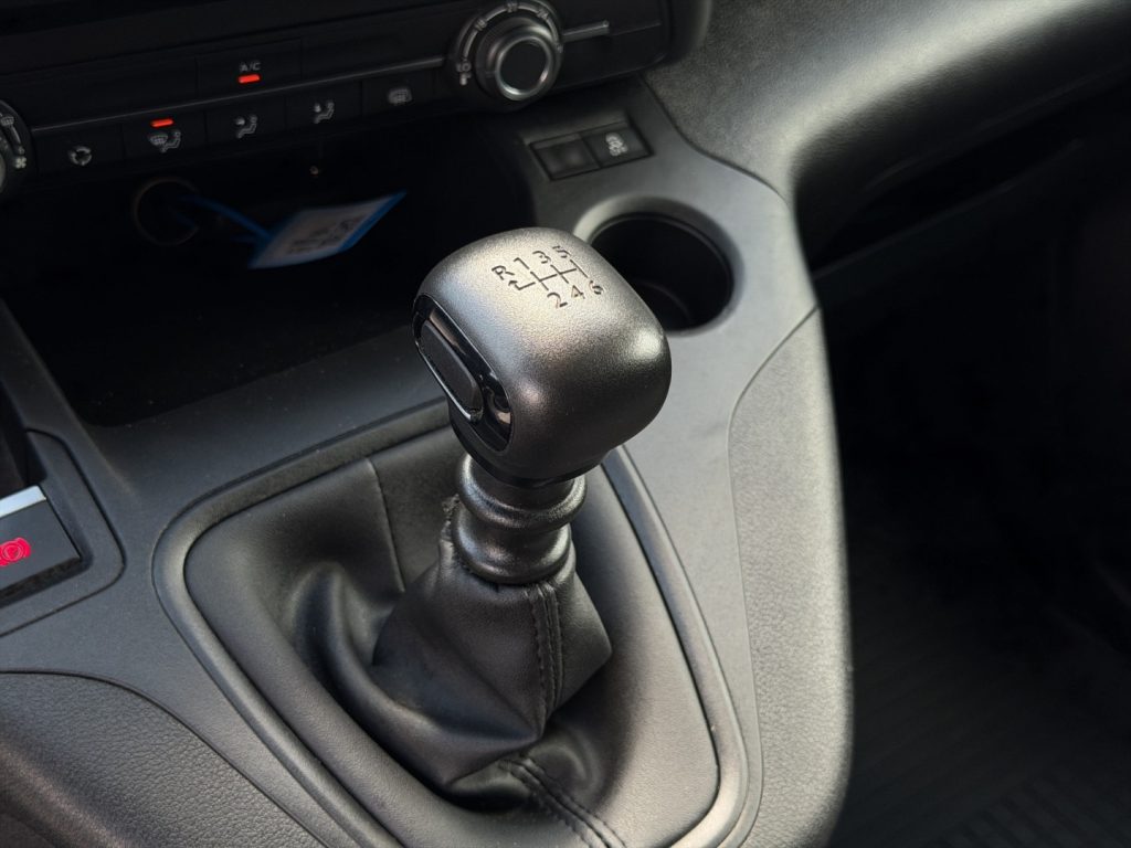 FIAT Doblo 1.5 100cv 3 posti - 14