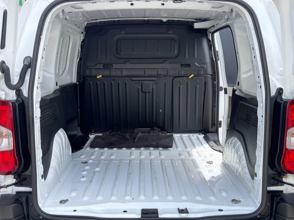 FIAT Doblo 1.5 100cv 3 posti - 15
