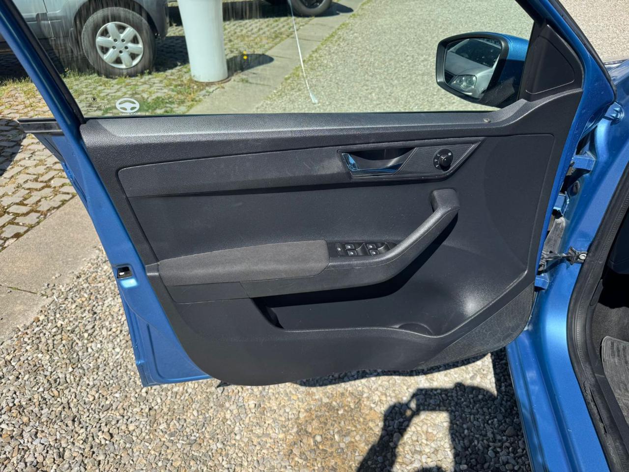 SKODA Fabia 1.0 TSI Design Edition - 8