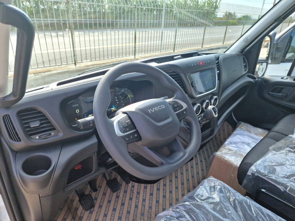 IVECO DAILY  35C16 EU6 NUOVO DOPPIA CAB CASSONE da 3,50 - 7