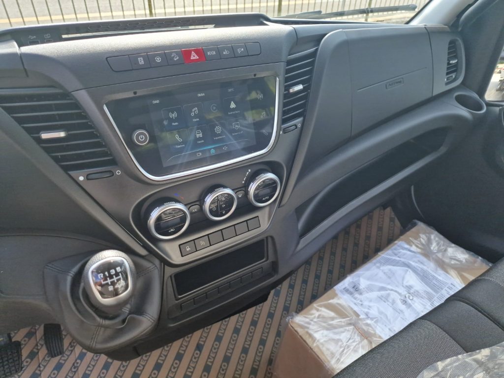 IVECO DAILY  35C16 EU6 NUOVO DOPPIA CAB CASSONE da 3,50 - 11