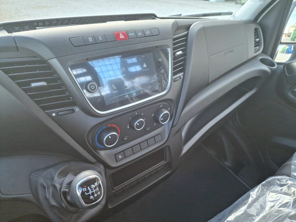 IVECO DAILY  35C18 E6 NUOVO + CASSONE FISSO da 4,40 - 11