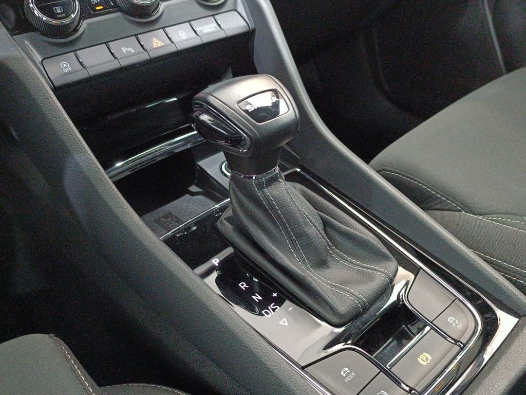 SKODA Karoq 1.5 TSI ACT DSG SportLine - 8