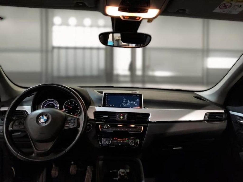 BMW X1 sDrive16d Business Advantage - 6