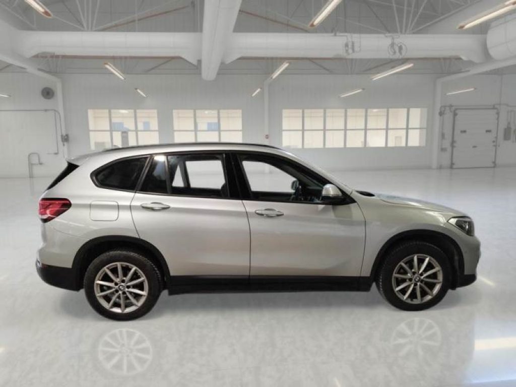 BMW X1 sDrive16d Business Advantage - 4