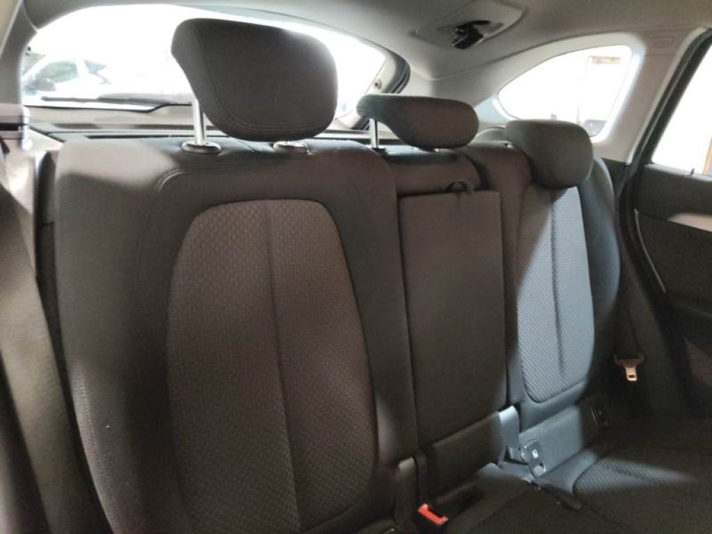 BMW X1 sDrive16d Business Advantage - 9