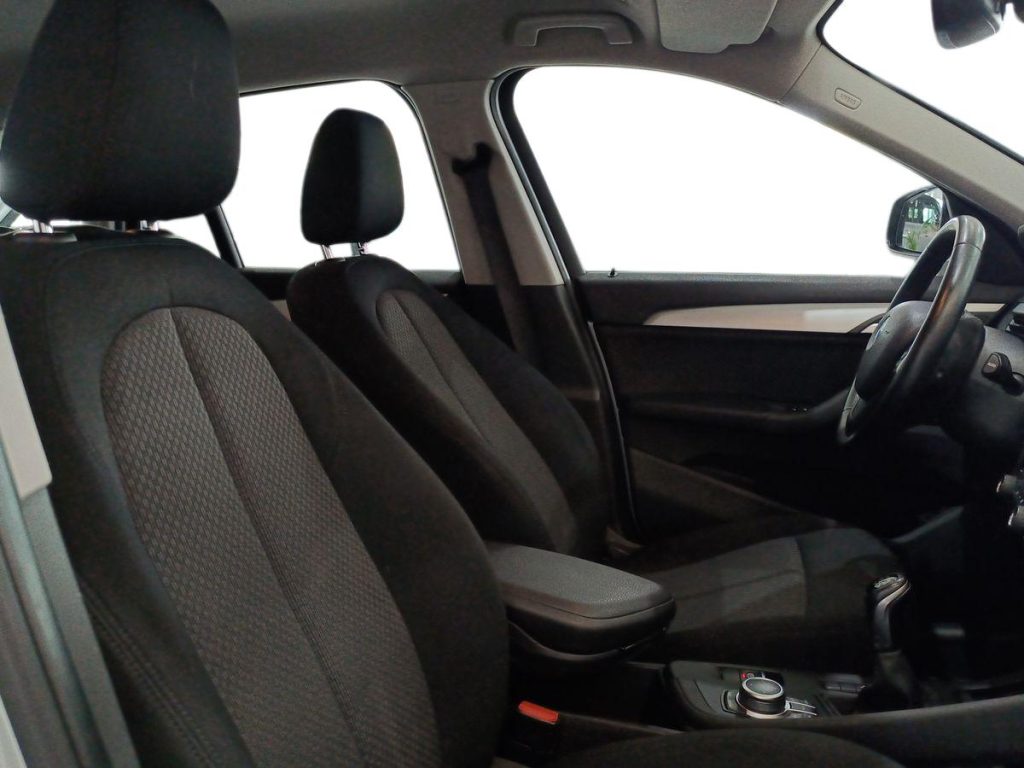 BMW X1 sDrive16d Business Advantage - 10