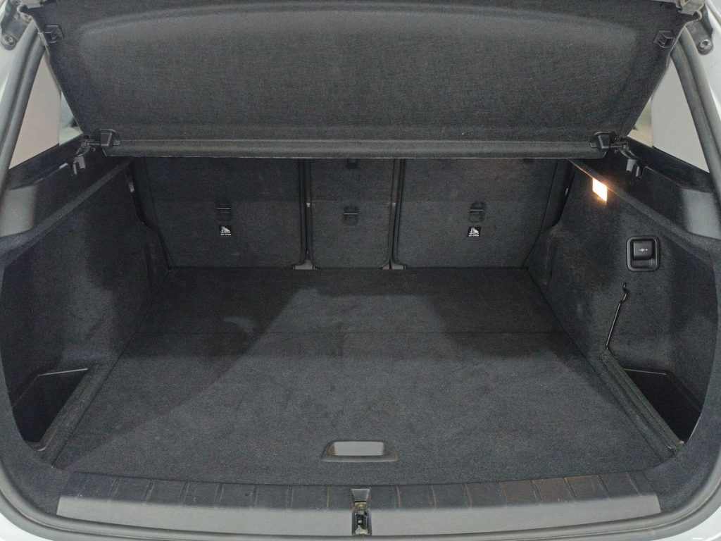 BMW X1 sDrive16d Business Advantage - 12