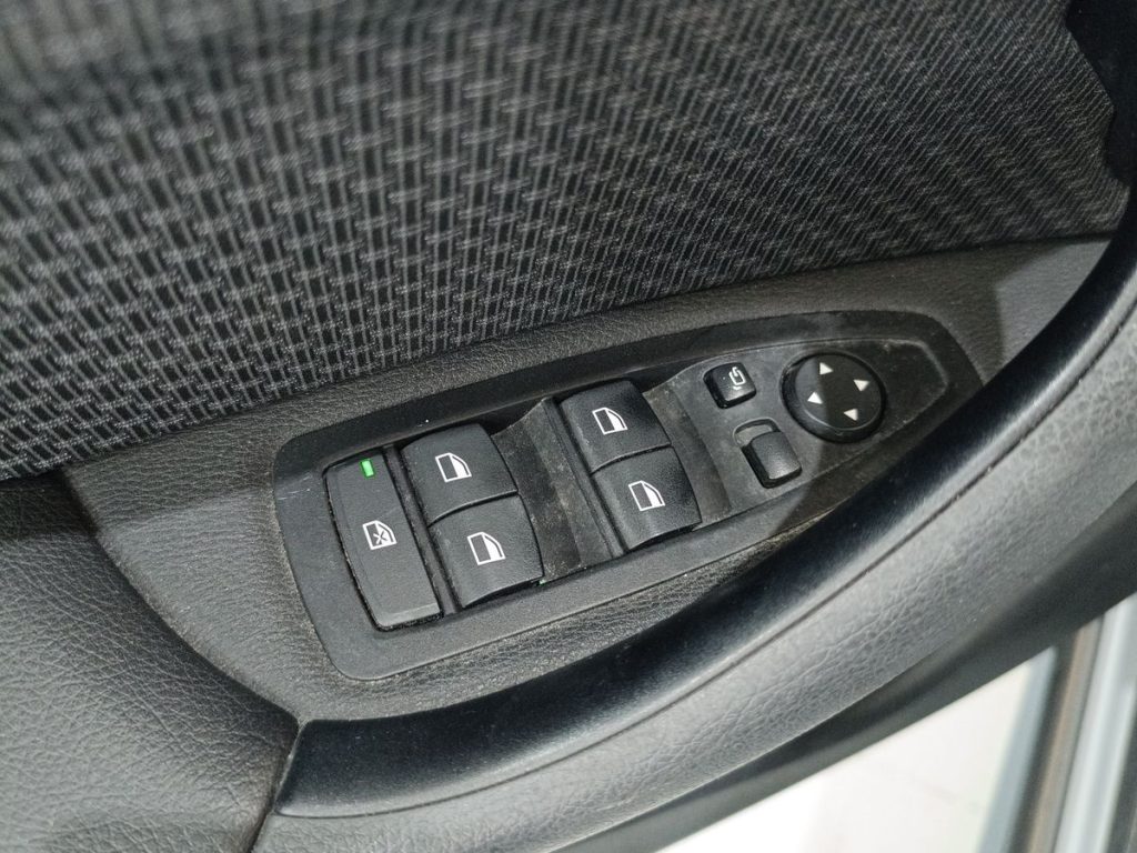 BMW X1 sDrive16d Business Advantage - 21