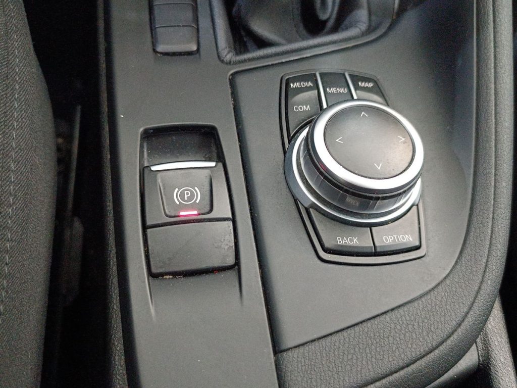BMW X1 sDrive16d Business Advantage - 23