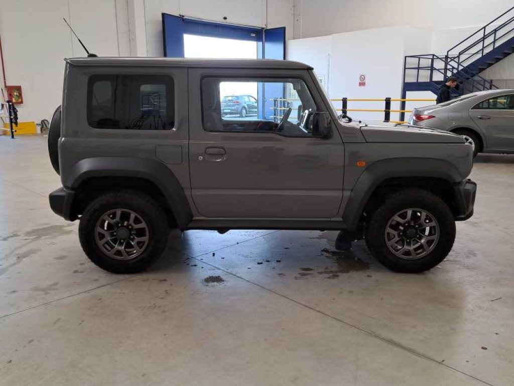 SUZUKI Jimny 1.5 4AT Top - 4