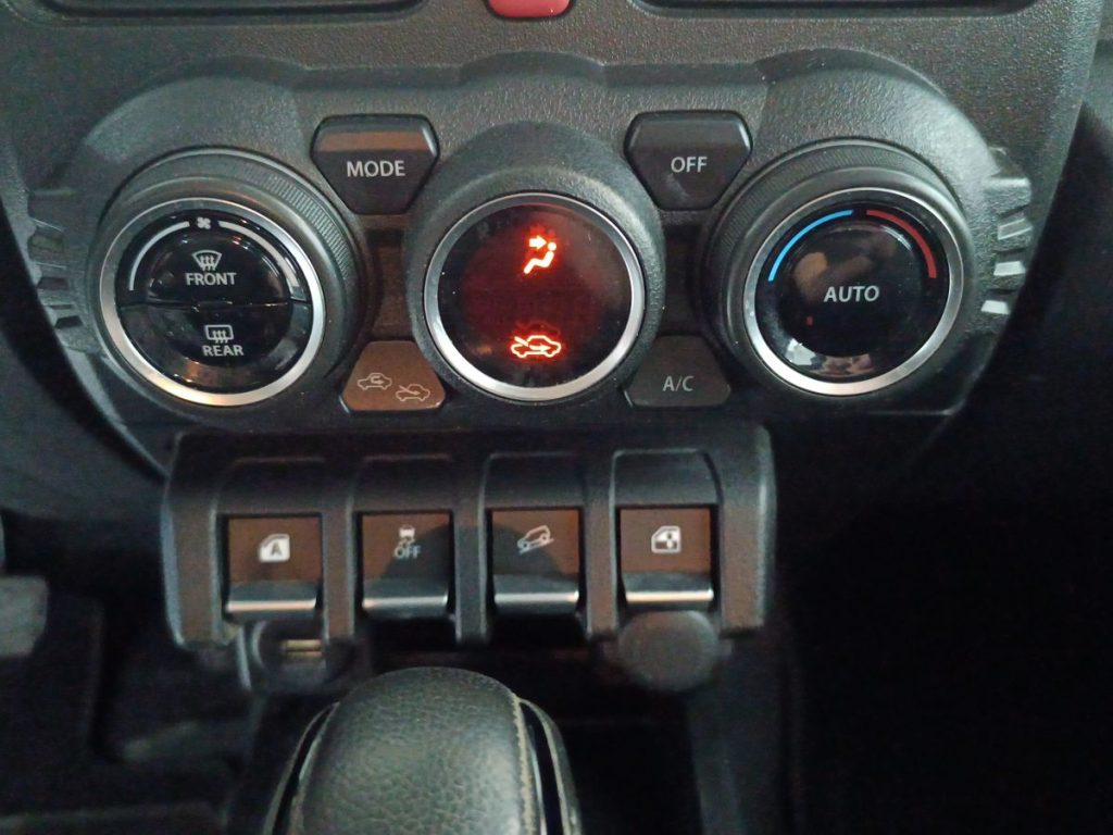 SUZUKI Jimny 1.5 4AT Top - 20