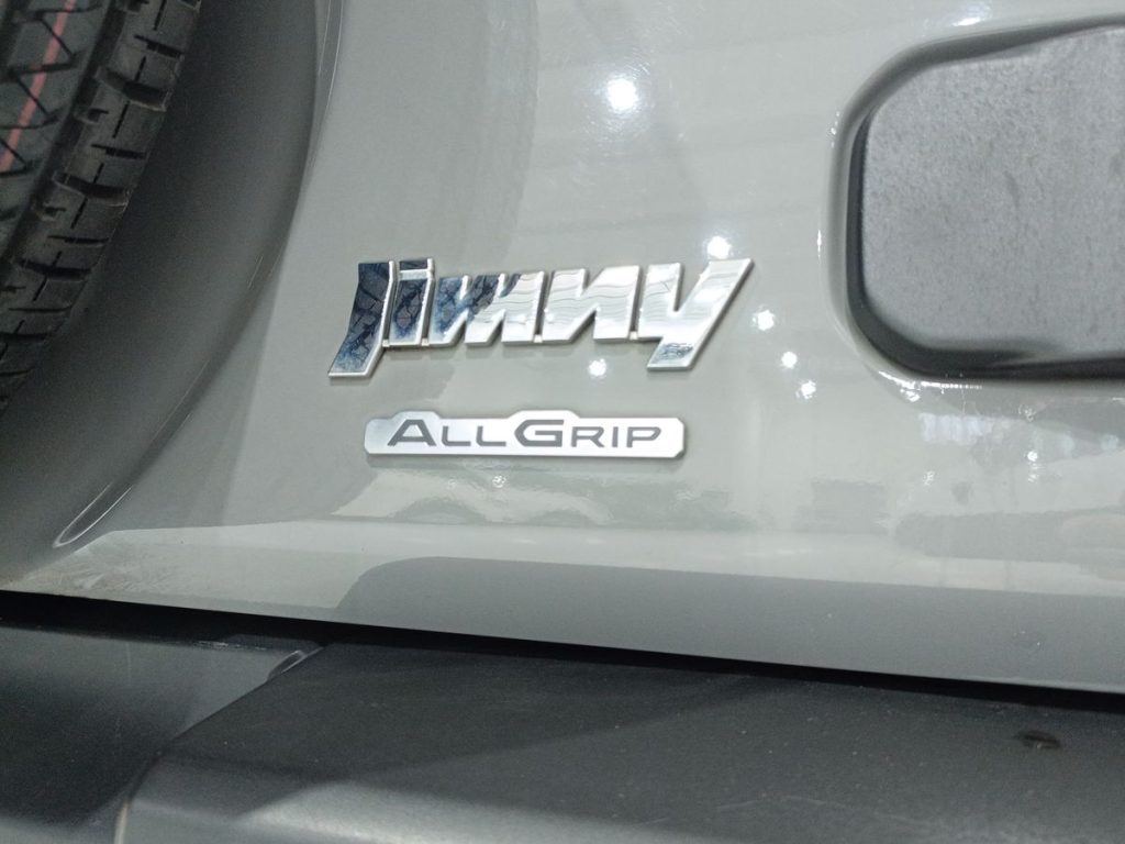 SUZUKI Jimny 1.5 4AT Top - 24