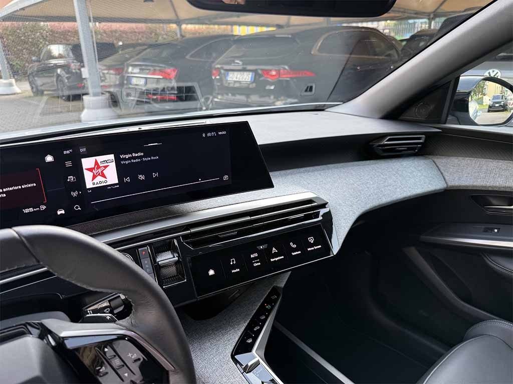 PEUGEOT 3008 hybrid Allure TELECAMERA CERCHI 19 IVA ESPOSTA - 16