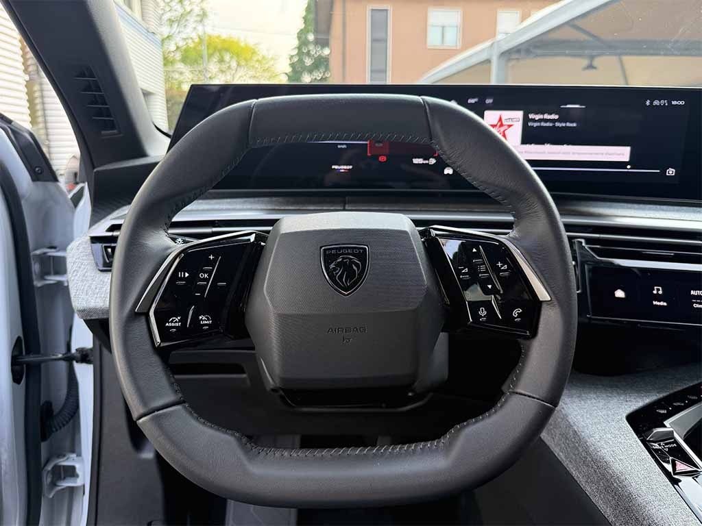 PEUGEOT 3008 hybrid Allure TELECAMERA CERCHI 19 IVA ESPOSTA - 12