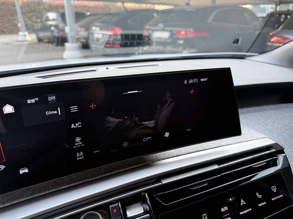 PEUGEOT 3008 hybrid Allure TELECAMERA CERCHI 19 IVA ESPOSTA - 22