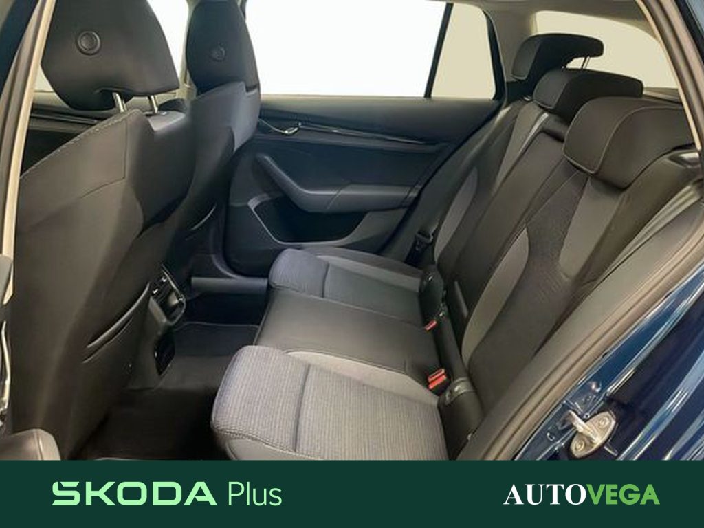 SKODA Octavia wagon 2.0 tdi evo executive 150cv dsg - 12