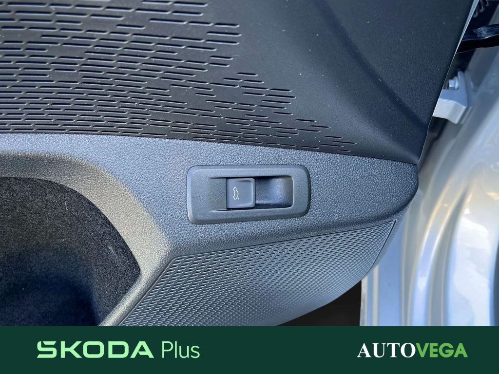 SKODA Octavia wagon 1.5 tsi mhev style 150cv dsg - 21