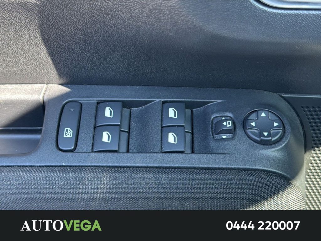 CITROEN C3 Aircross 1.2 puretech shine pack s&s 110cv - 12