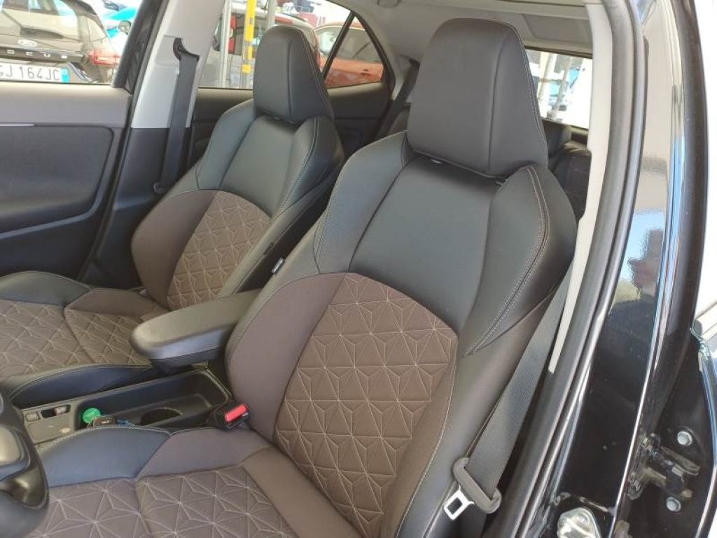 TOYOTA Yaris Cross 1.5 Hybrid 5p. E-CVT Lounge - 9