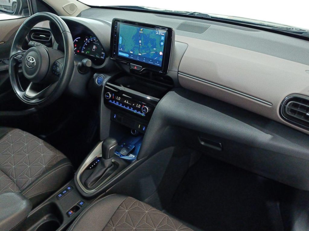 TOYOTA Yaris Cross 1.5 Hybrid 5p. E-CVT Lounge - 9