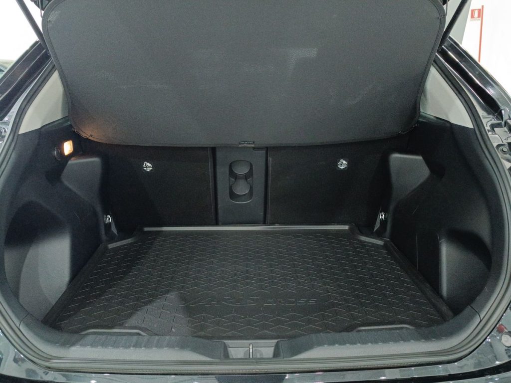 TOYOTA Yaris Cross 1.5 Hybrid 5p. E-CVT Lounge - 12