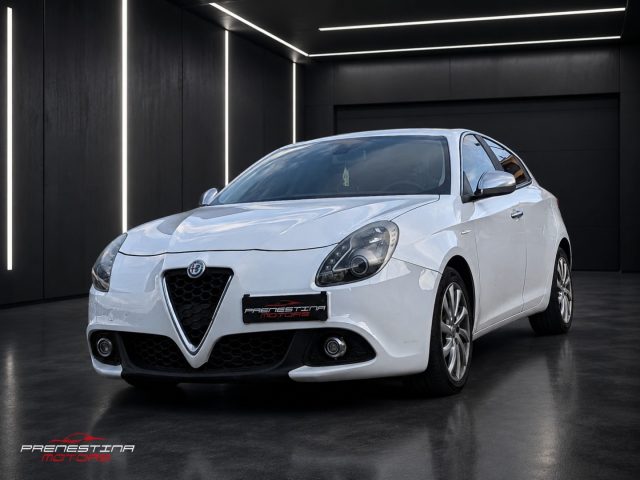 ALFA ROMEO Giulietta Bianco pastello
