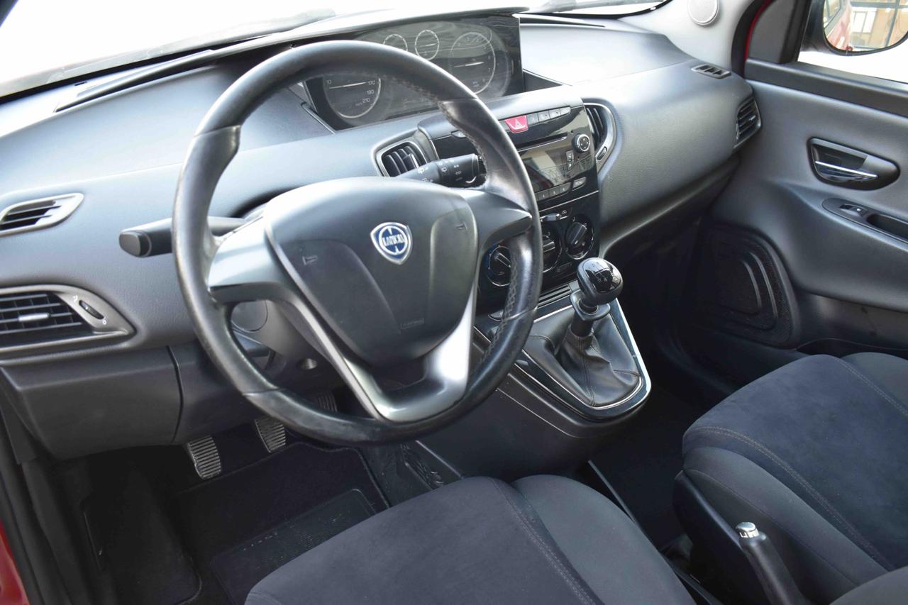 LANCIA Ypsilon 1.2 69 CV 5 porte GPL Ecochic - 6