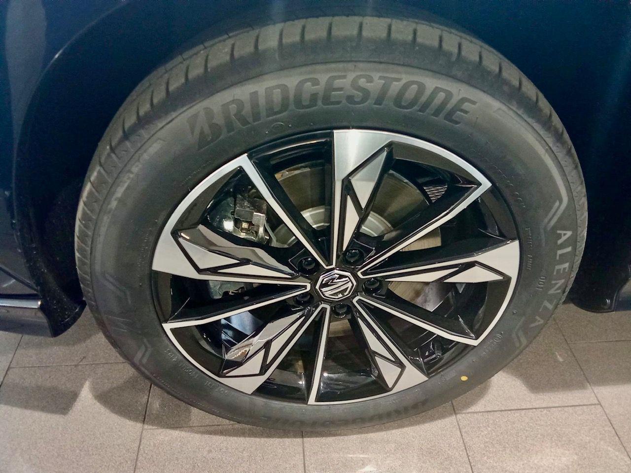 MG HS HEV  224cv Luxury - 3