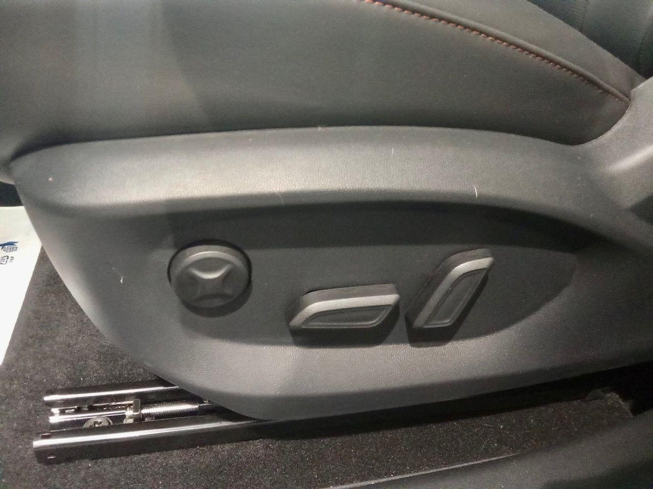 MG HS HEV  224cv Luxury - 16