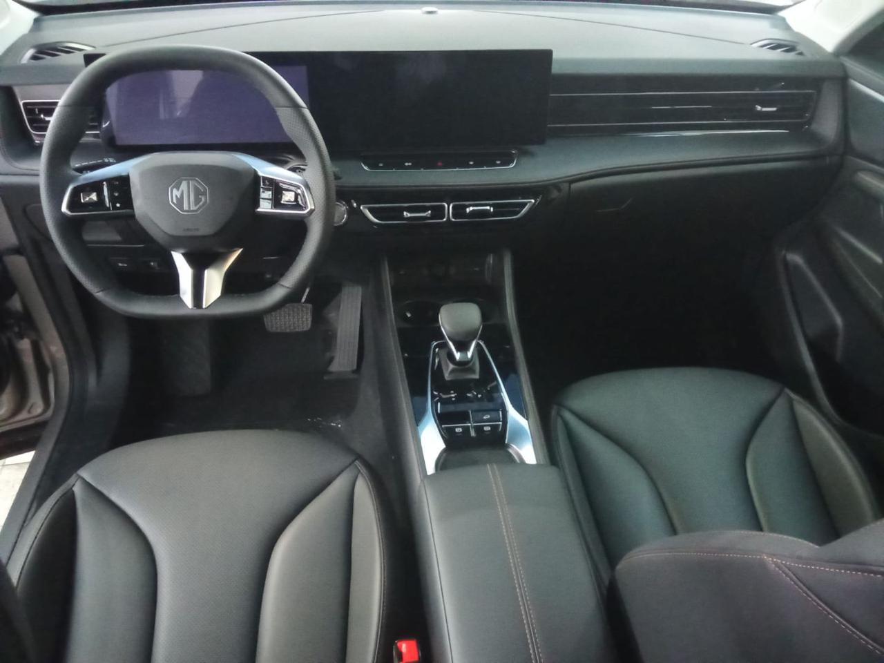 MG HS HEV  224cv Luxury - 7