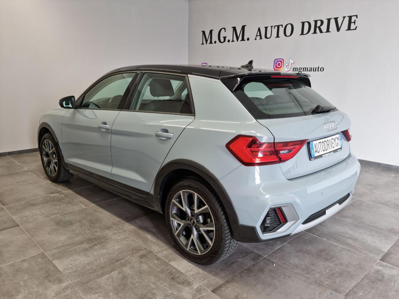 AUDI A1 citycarver 30 TFSI - 17