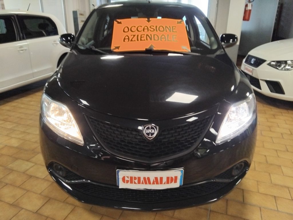 LANCIA Ypsilon 1.2 69 CV 5 porte Gold - 2