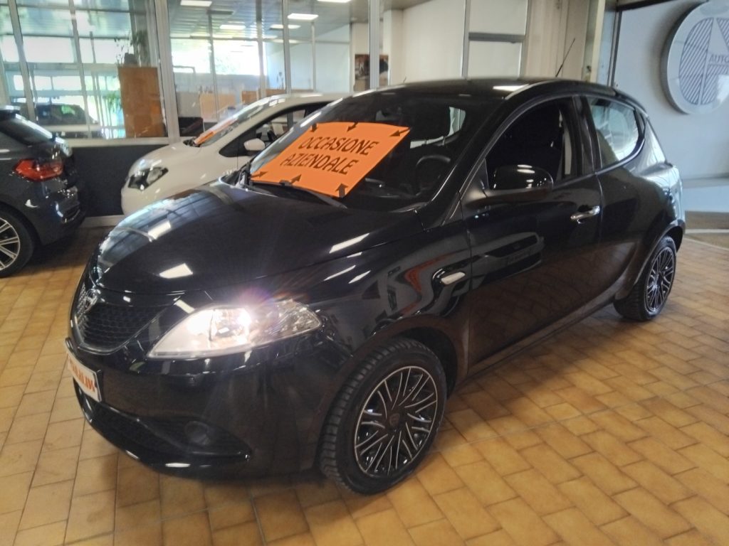 LANCIA Ypsilon 1.2 69 CV 5 porte Gold - 3
