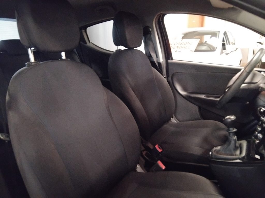 LANCIA Ypsilon 1.2 69 CV 5 porte Gold - 13