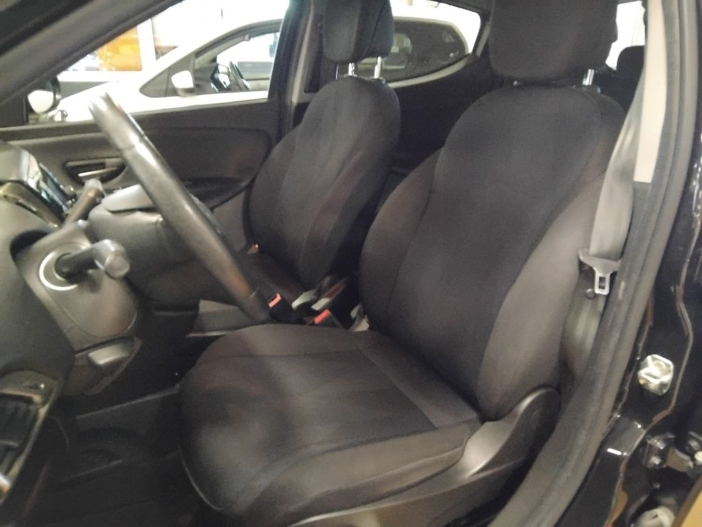 LANCIA Ypsilon 1.2 69 CV 5 porte Gold - 15