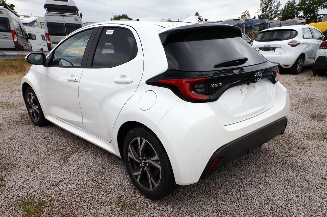 TOYOTA Yaris 1.5 Hybrid 5 porte Trend - 4