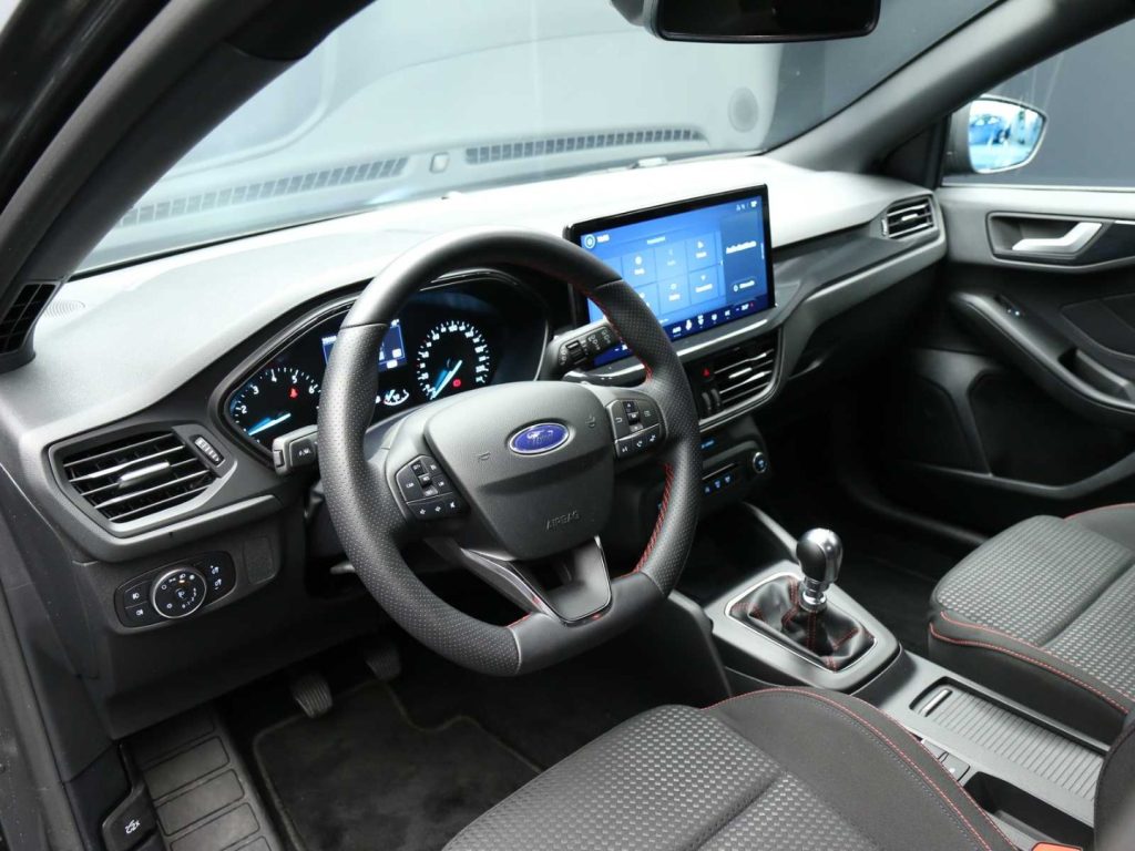 FORD Focus 1.0 EcoBoost Hybrid 125 CV SW ST-line - 9