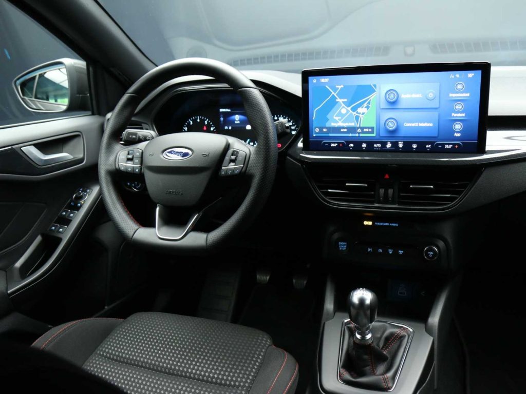 FORD Focus 1.0 EcoBoost Hybrid 125 CV SW ST-line - 10