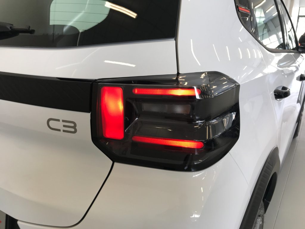CITROEN C3 PureTech 100 S&S Plus - 25