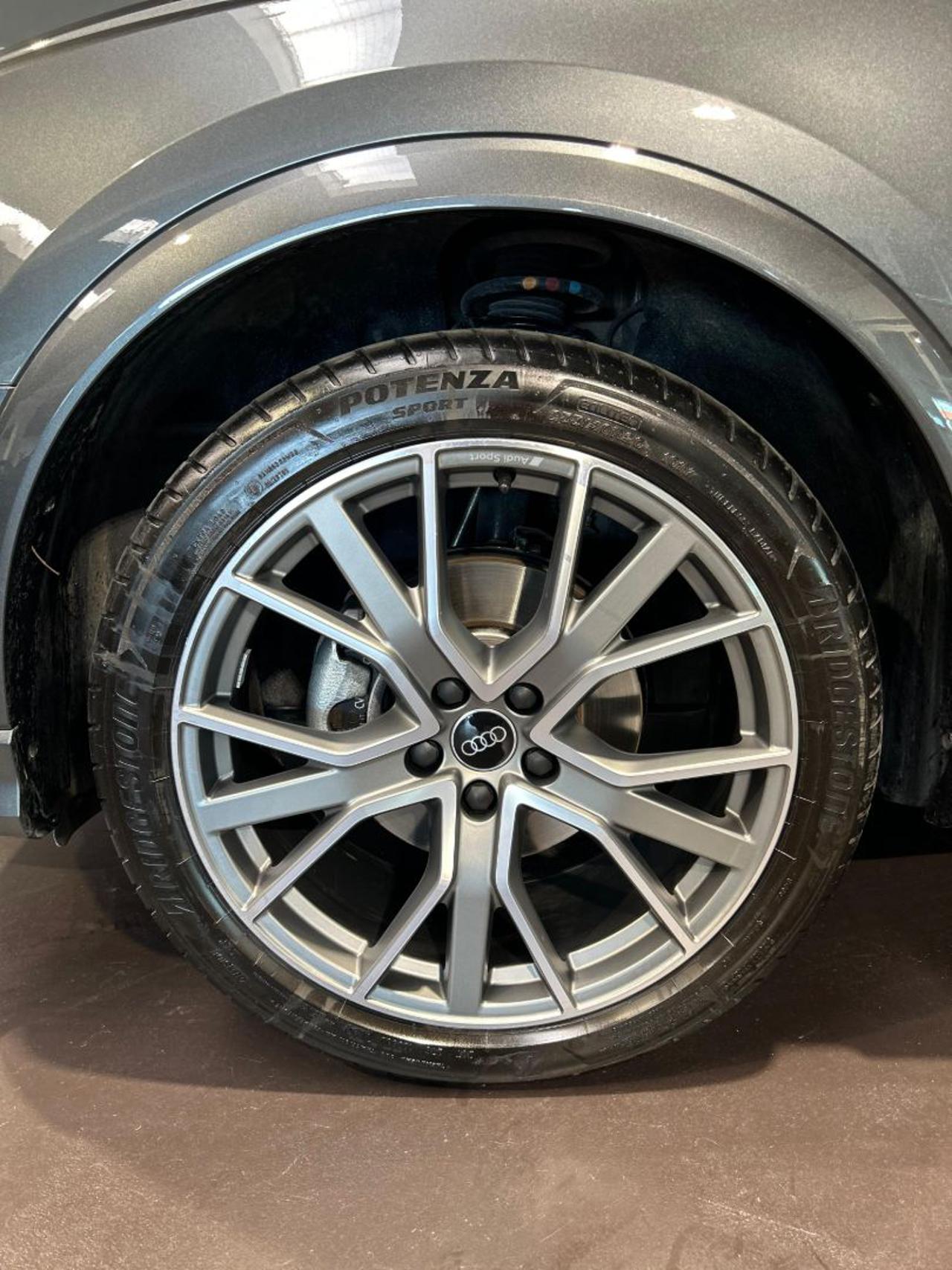 AUDI Q3 35 TDI S tronic Identity Black - 8