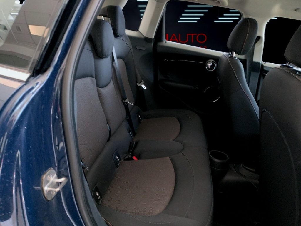 MINI Cooper 1.5 COOPER D Boost 5 porte Automatica Km 63.000 - 18