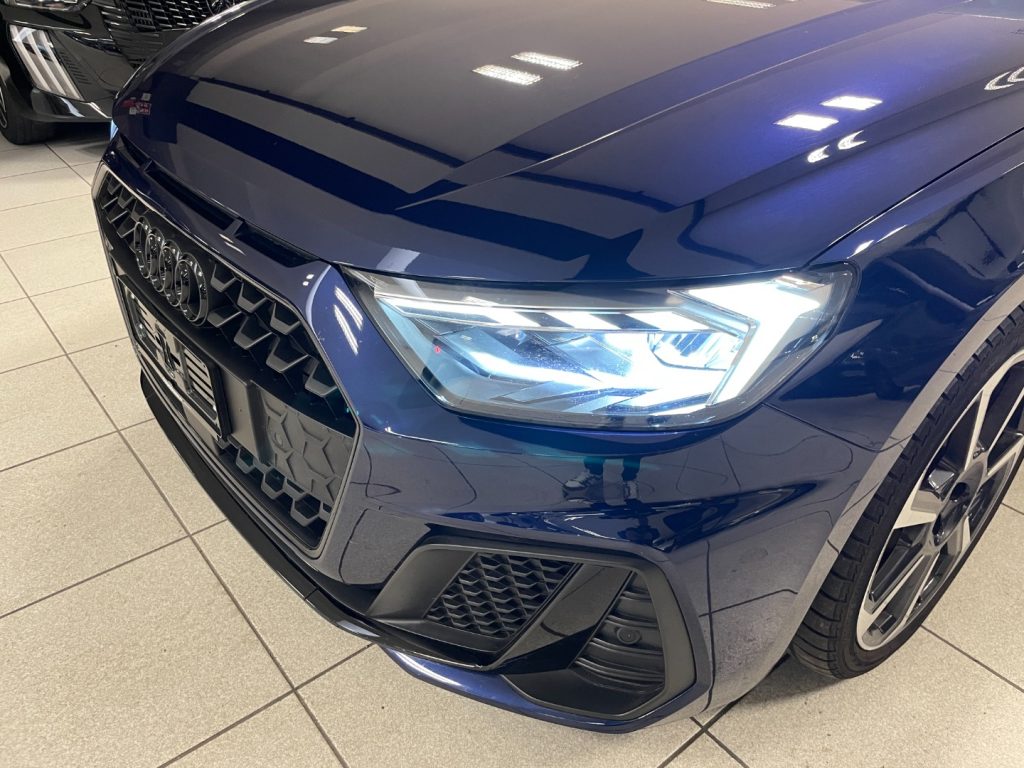 AUDI A1 SPB 30 TFSI S tronic EDITION BLACK SLINE+CAMERA - 4