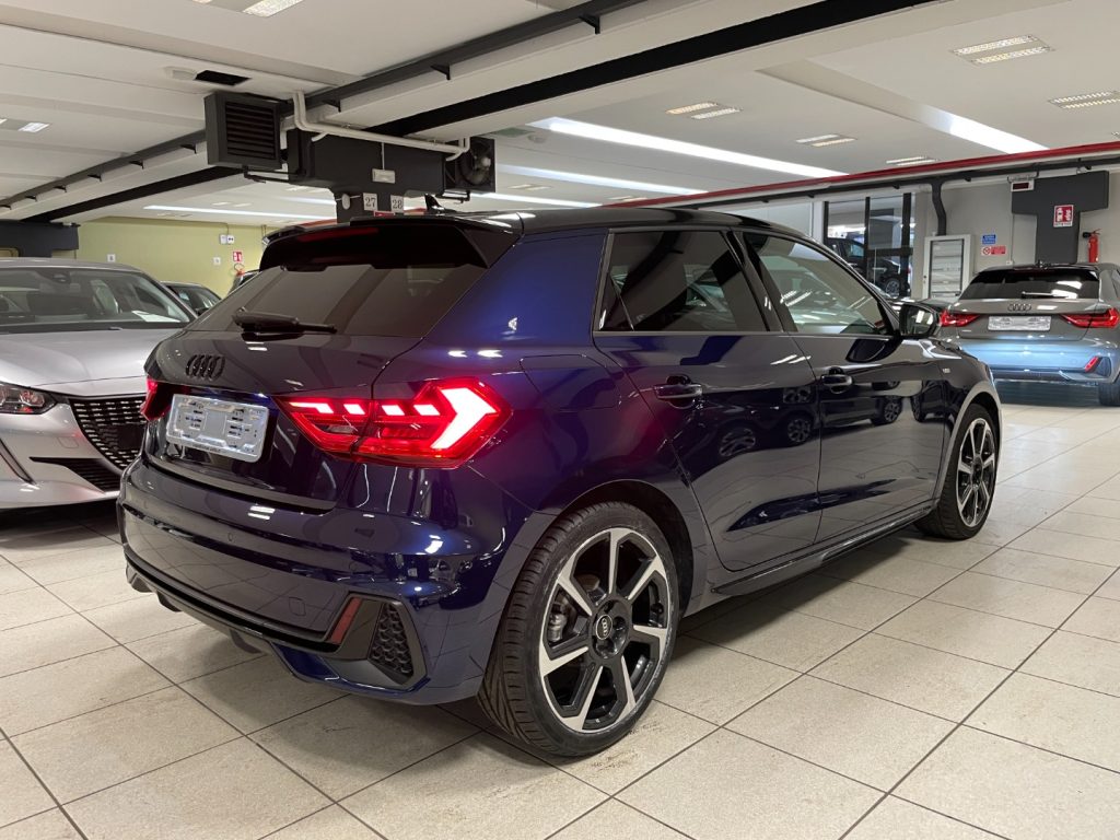 AUDI A1 SPB 30 TFSI S tronic EDITION BLACK SLINE+CAMERA - 7